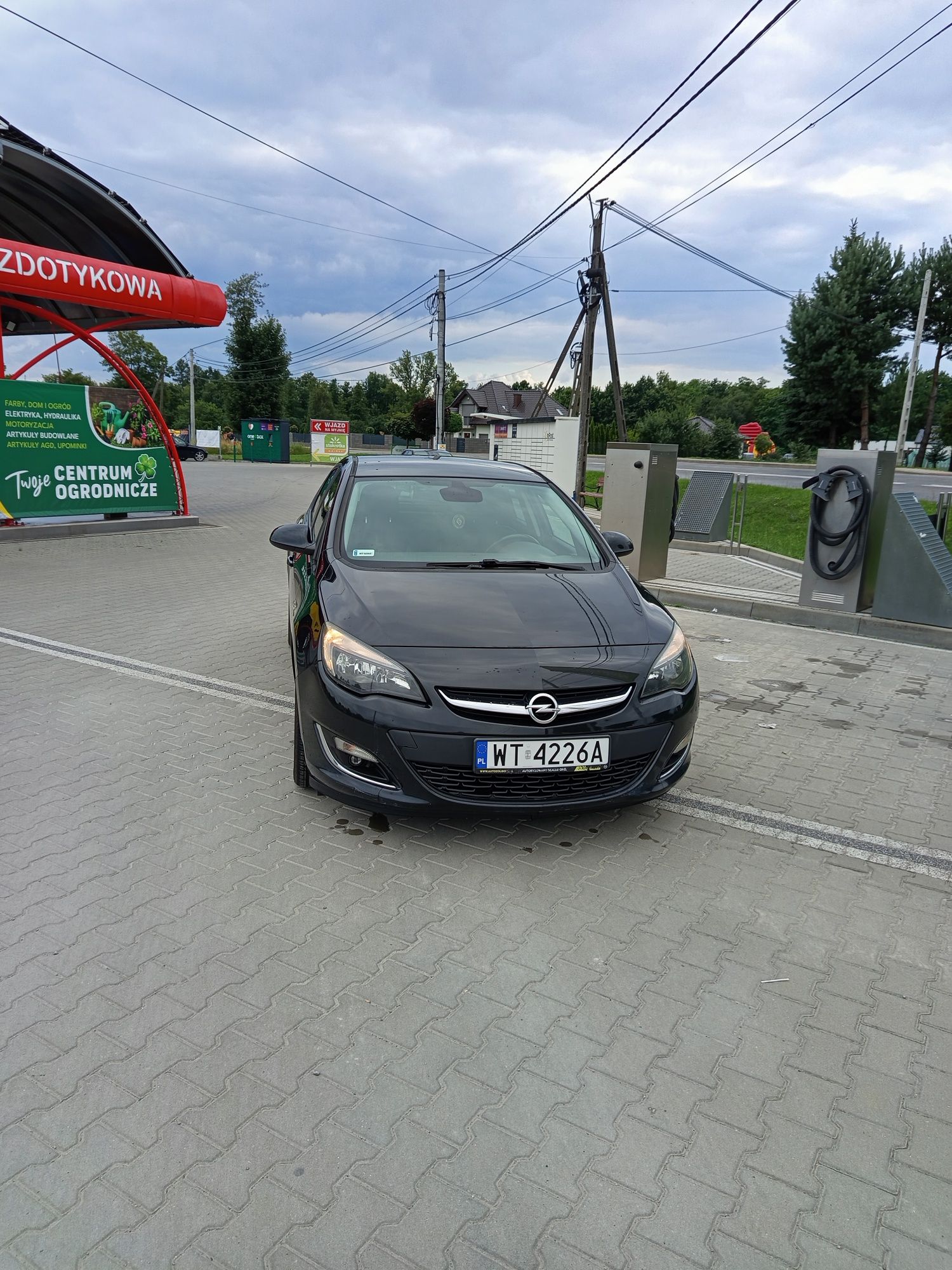 Sprzedam opel astra J Cosmo 1.4 + lpg