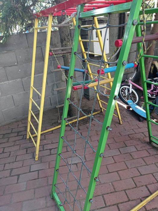 Продам дитячий ігровий майданчик