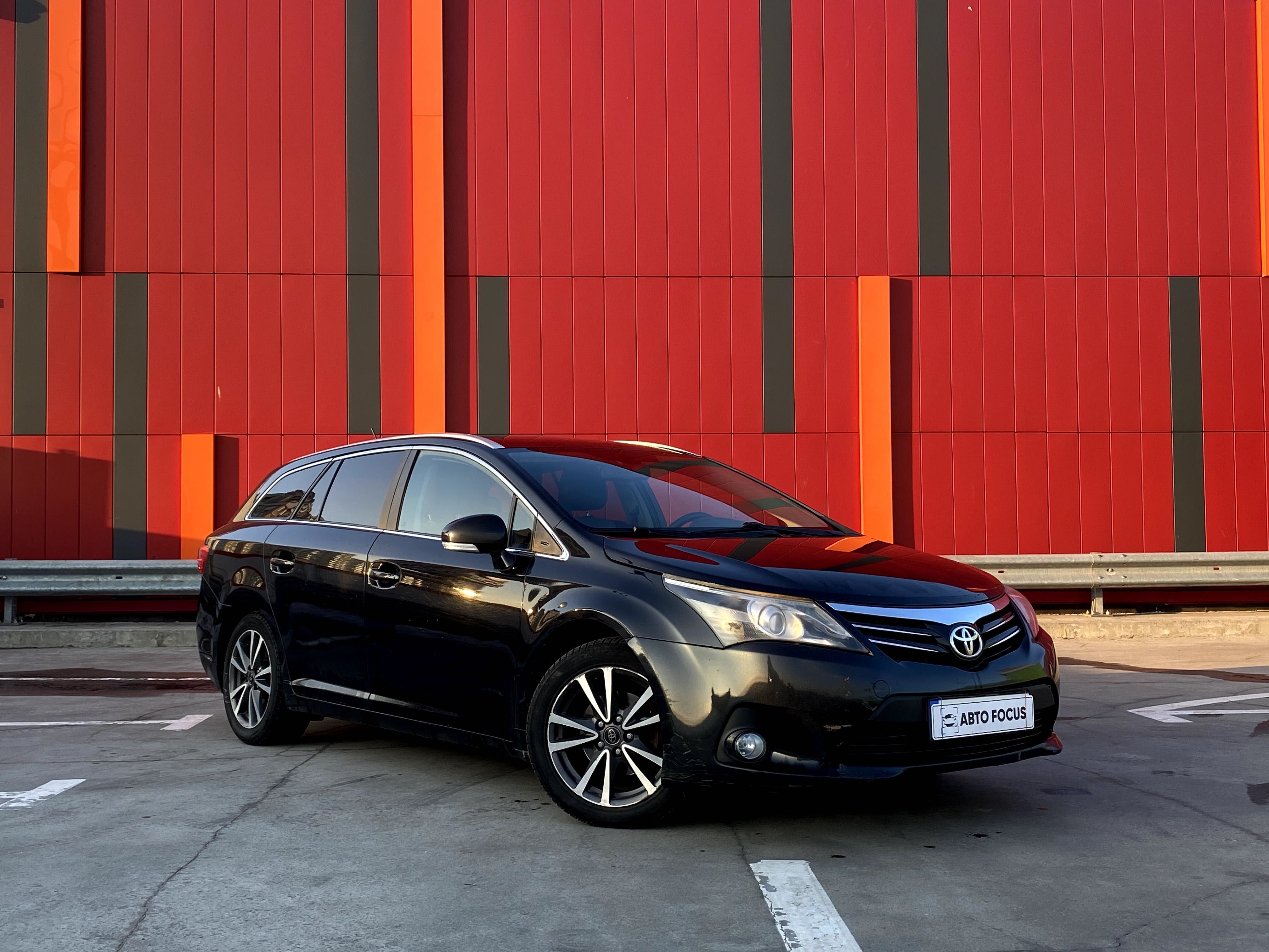 Toyota Avensis 2013 рік 1.8 Газ/Бензин МКПП - Розстрочка/Обмін