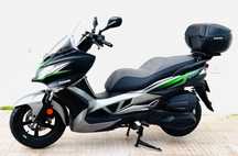 Kawasaki J300