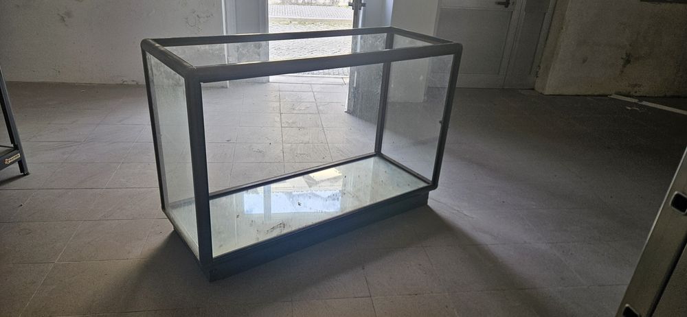 Vitrine loja vidro