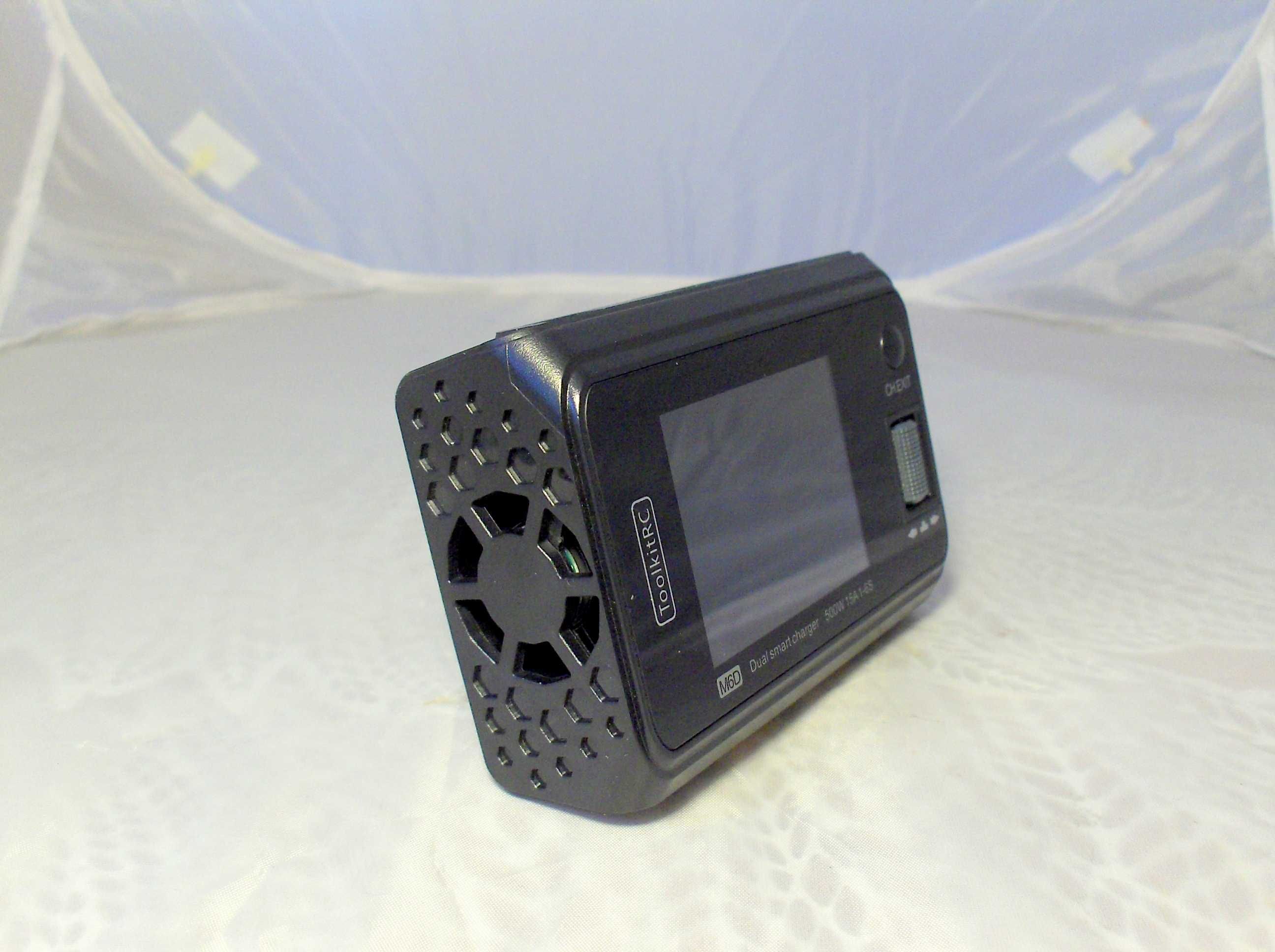 Ładowarka ToolkitRC M6D