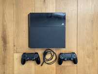 Konsola PS4 500GB + 2 pady