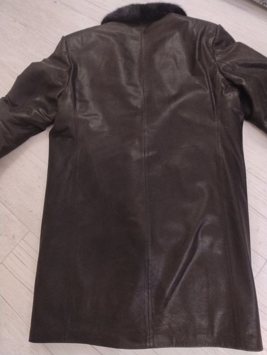 Продам чоловічу дублянку 54р.,  з норковим коміром.