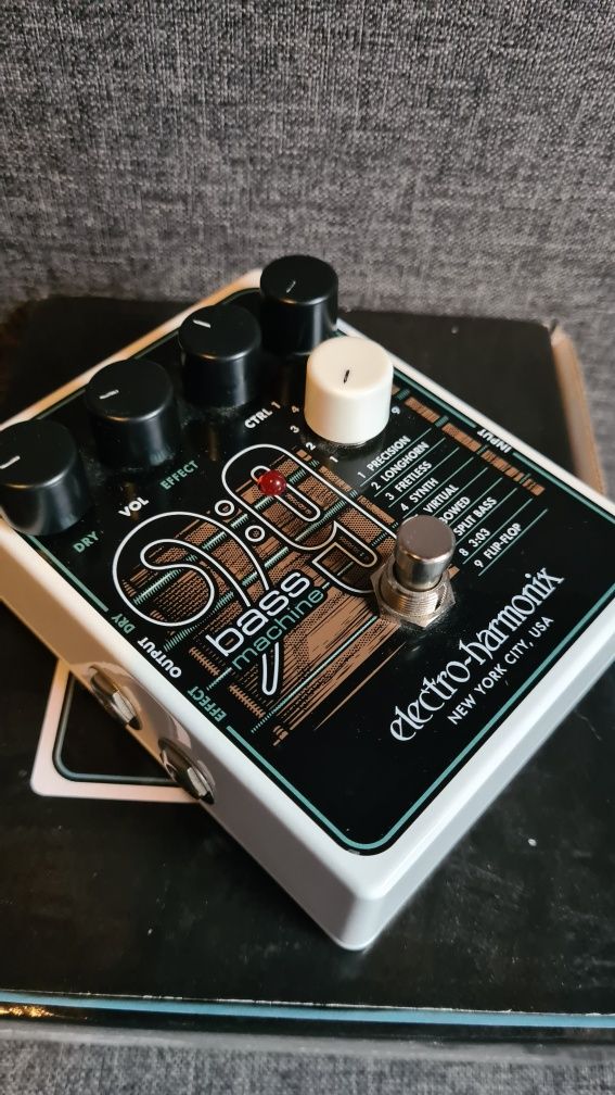 Electro Harmonix B9 Bass9