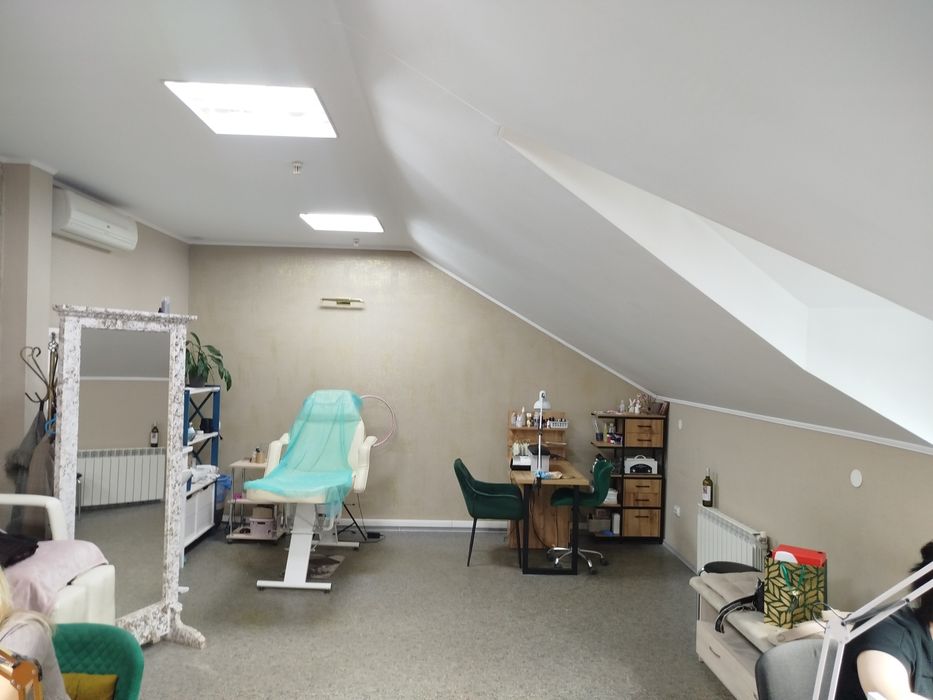 Продам ТЦ в центрі міста Бердичів Житомирської області