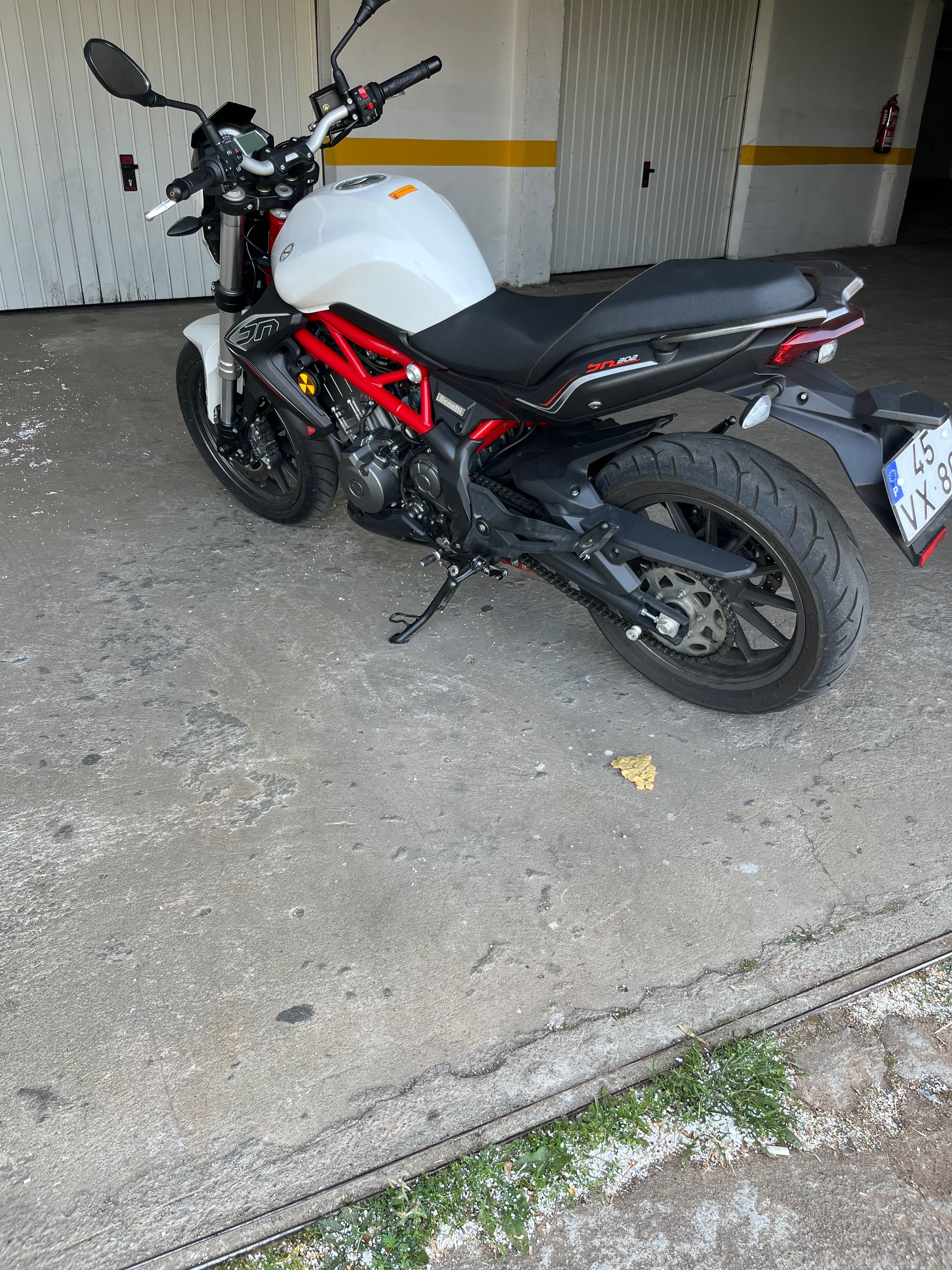 Benelli 302 S como nova