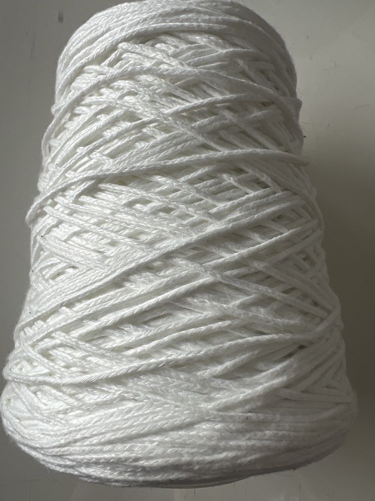 Sznurek nowosolski 2mm biały 0.563kg