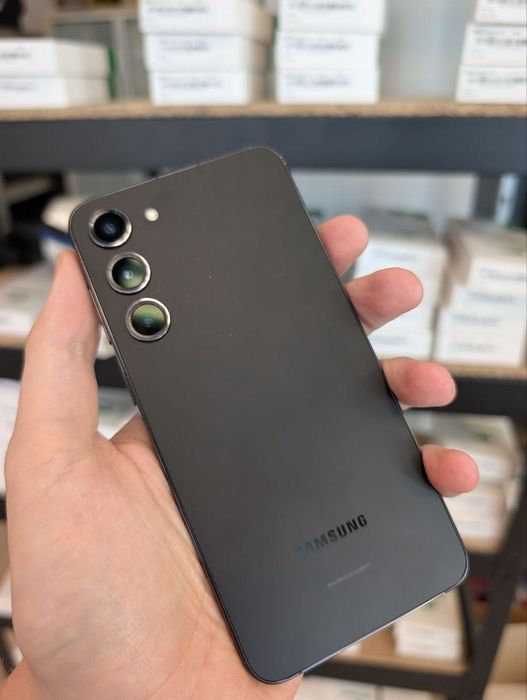 Samsung Galaxy S23+ 512GB | Частинами 0% | Гарантія | Неверлок