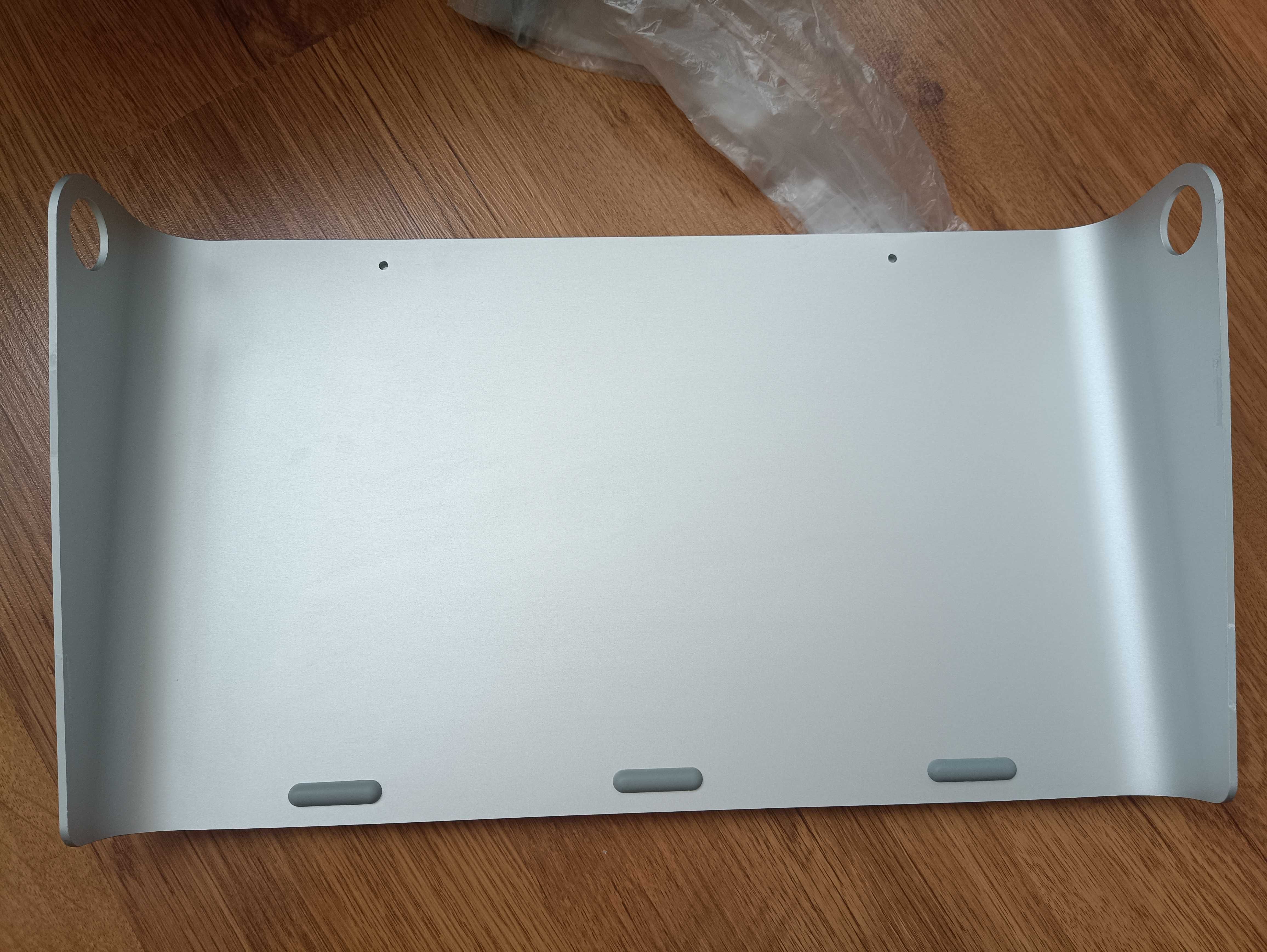Aluminiowa podstawka pod laptopa