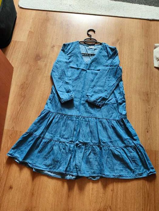 Sukienka koloru dżinsowego rozkloszowana rozmiar S