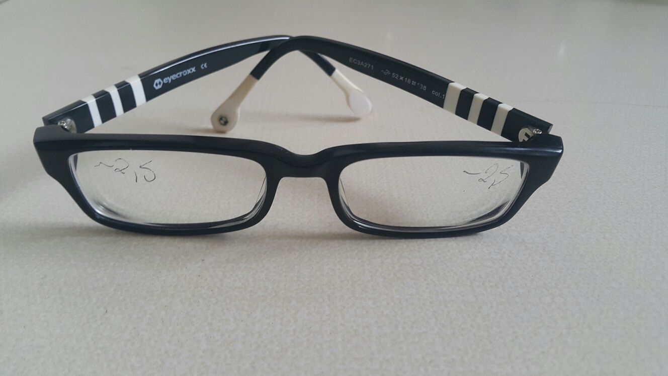 Oprawki okularowe moc -2.5 z antyrefleksem