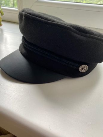 Продам женскую шапку (Кепи)