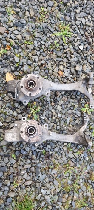 Audi A6 C6 Allroad Zwrotnice Przód