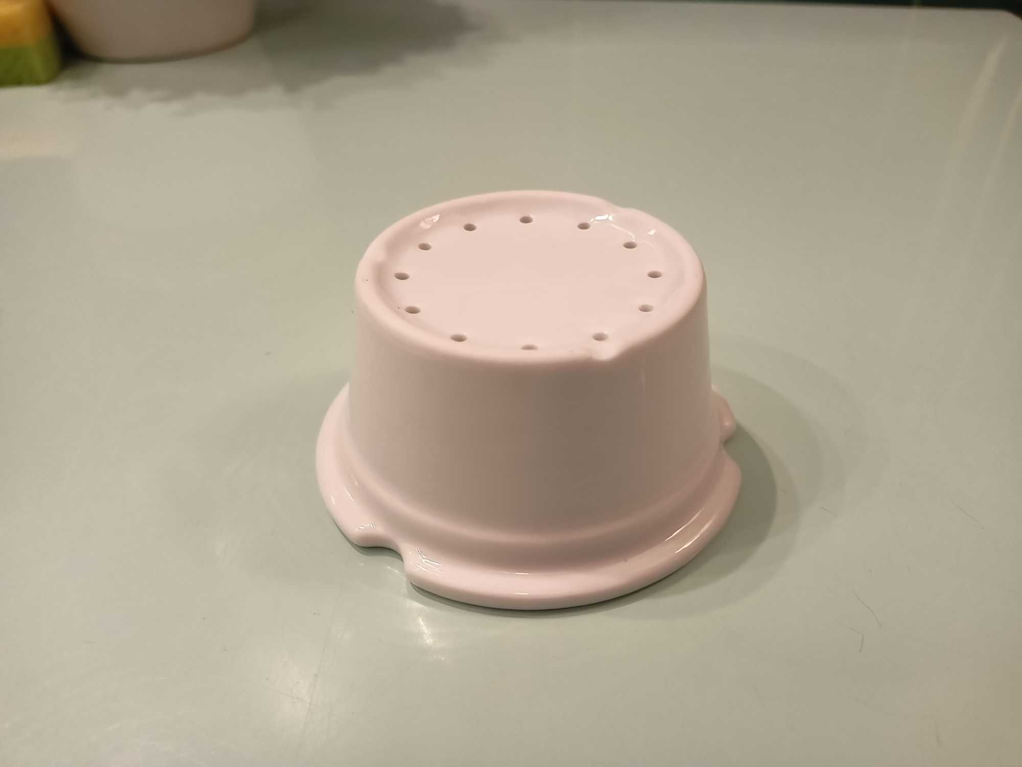 porcelanowe sitko do parzenia ziół, herbat, białe