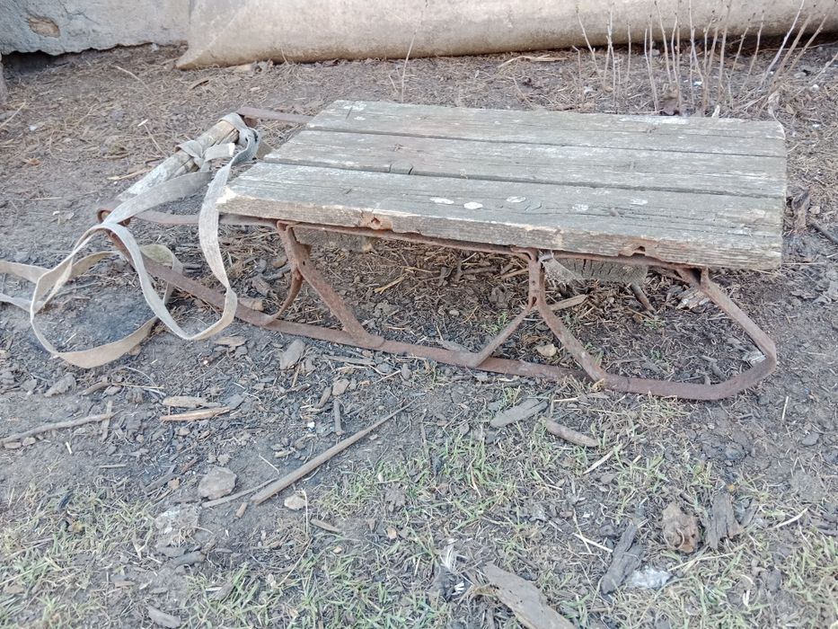 Саморобні санки. Санчата