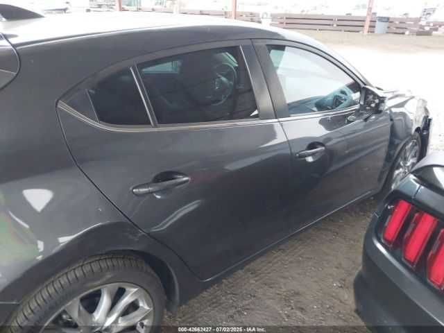 Mazda 3 Grand Touring 2016
