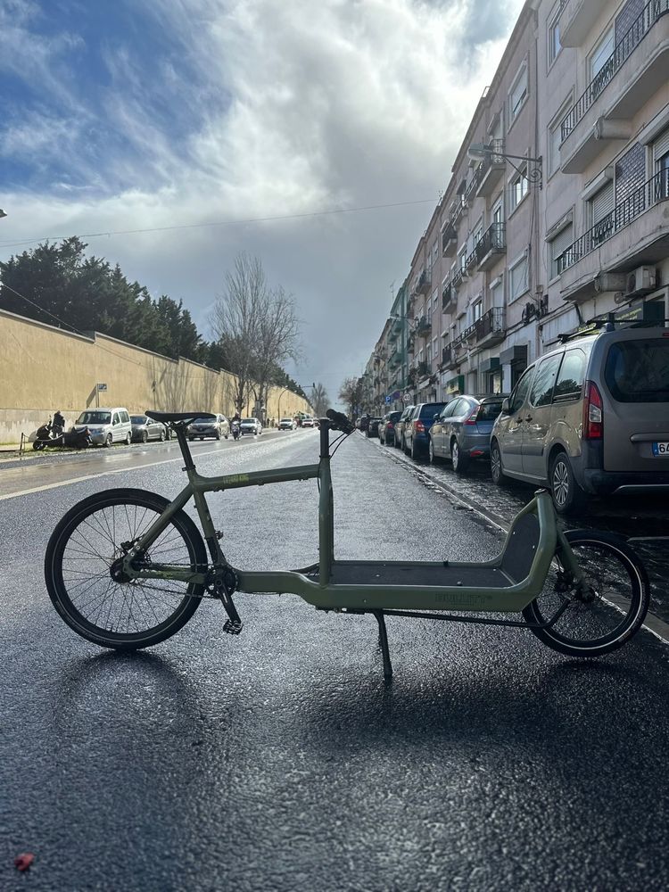 Bullitt Larrys vs Harry