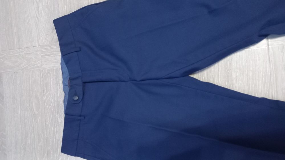 Продам чоловічий костюм