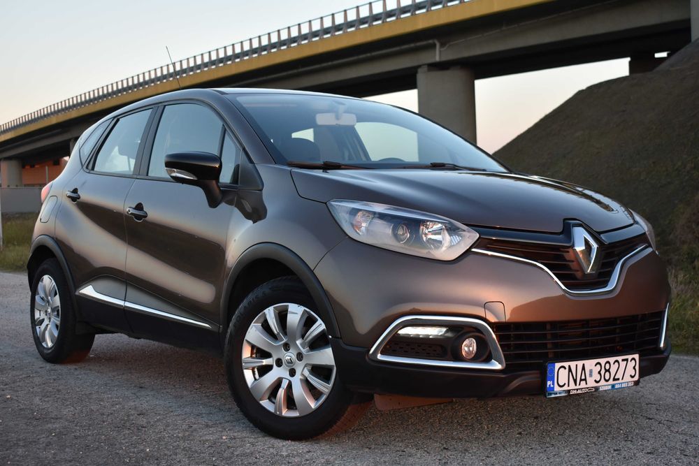 BEZWYPADKOWY Renault CAPTUR 0.9 - 90KM 2015r 121000km Alu LED Navi