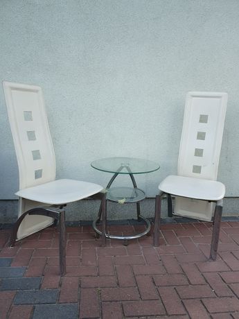 Stolik szklany i 2 krzesła