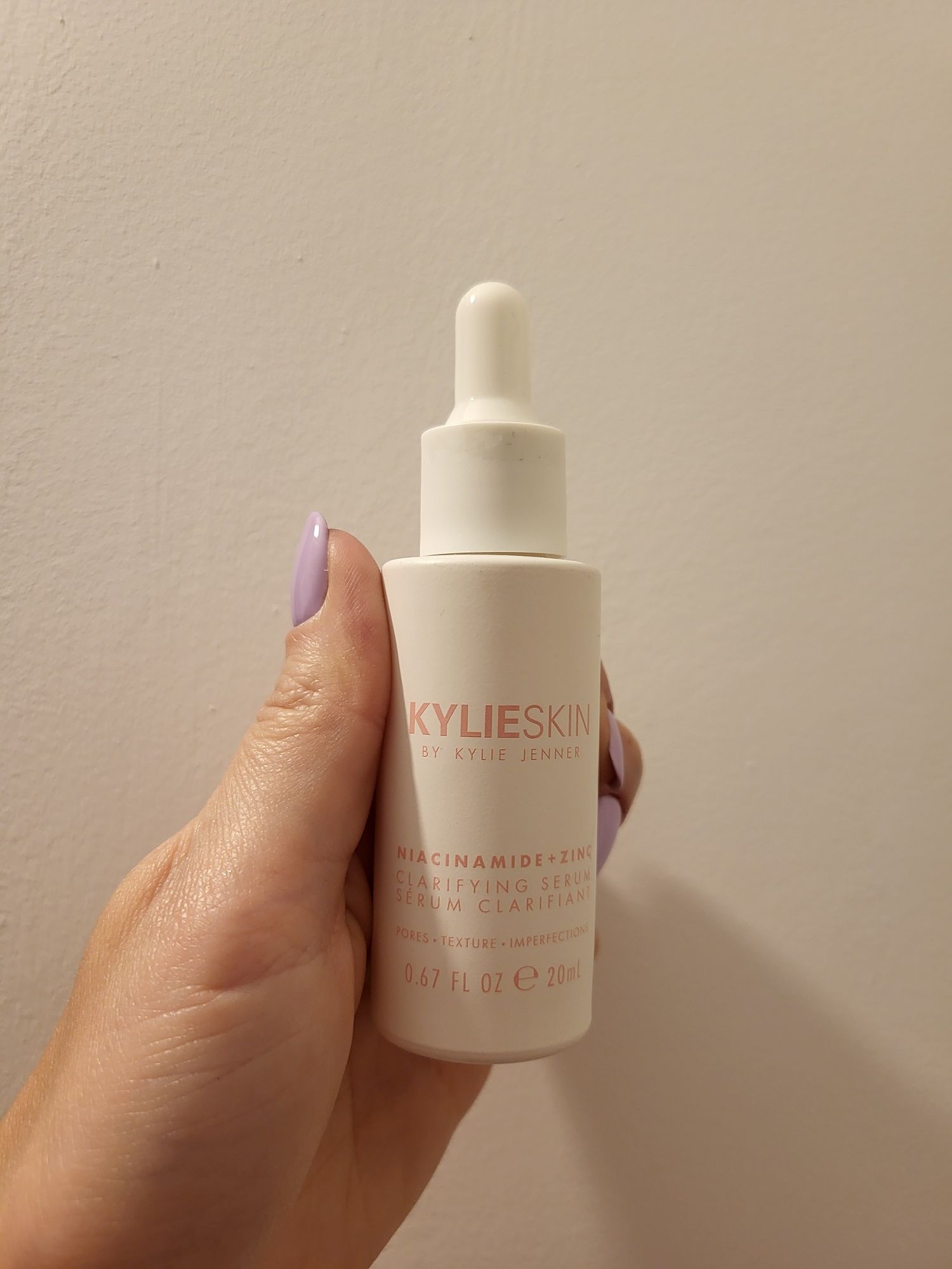 Kylie skin serum nawilżające nowe Douglas