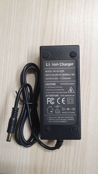 Ładowarka 42V 2A (36V) baterii Li-Ion woltomierz hulajnogi roweru skut