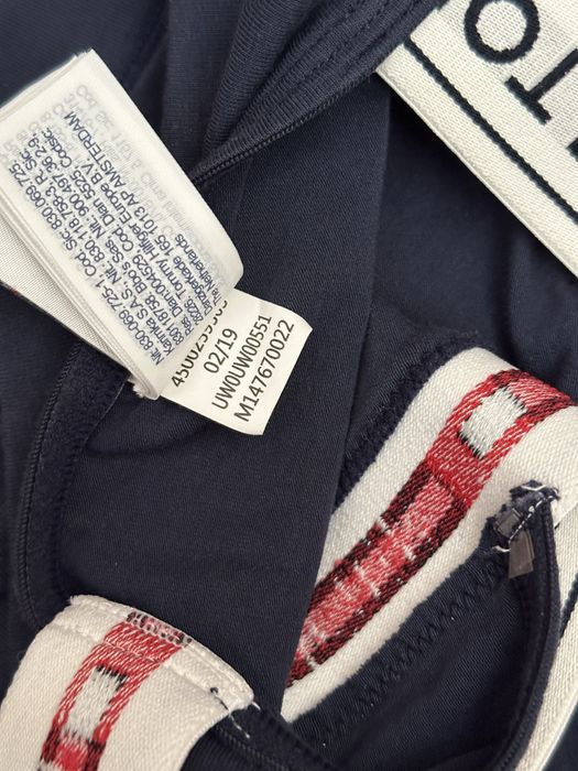 Бюстгальтер  Tommy Hilfiger.
