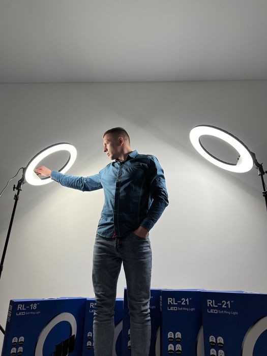 Кільцева світлодіодна лампа RL-18. 45см діаметром, 55 вт потужнісь