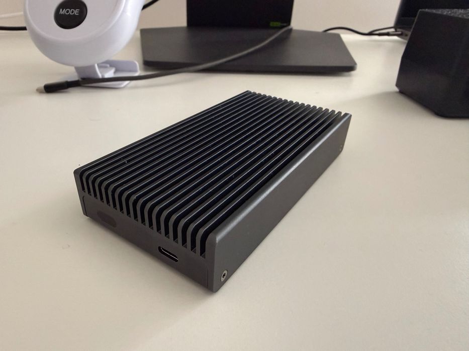 Caixa externa NVME USB4 40 Gbps - Garantia 05/2028