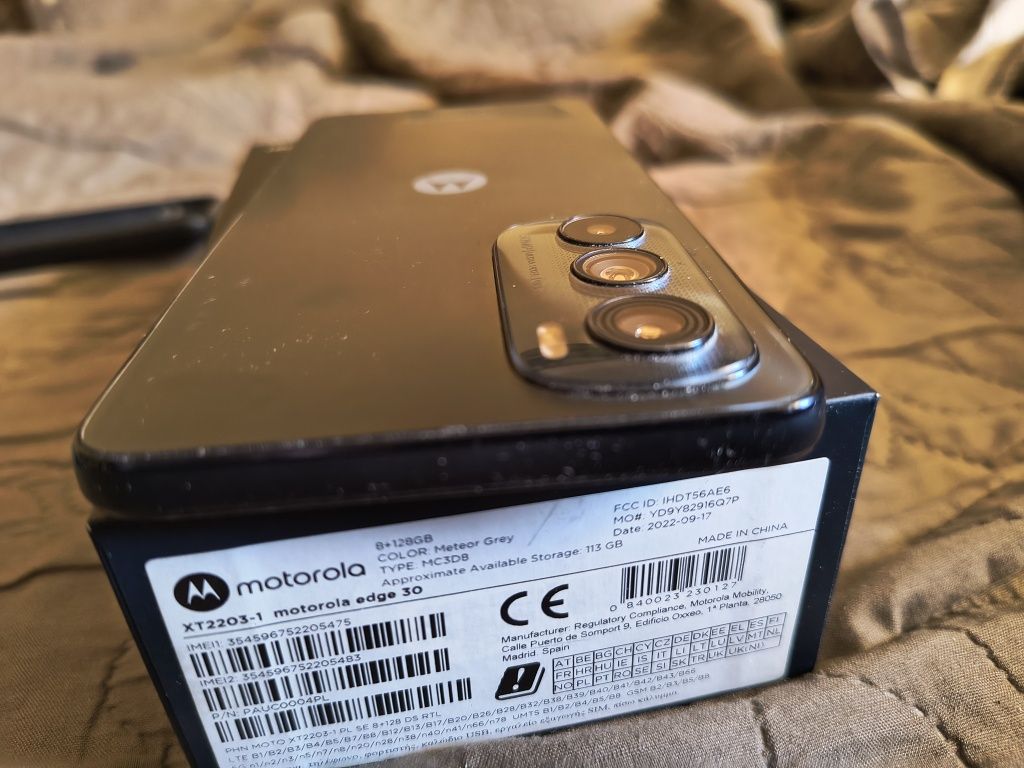 Motorola edge 30 8/128