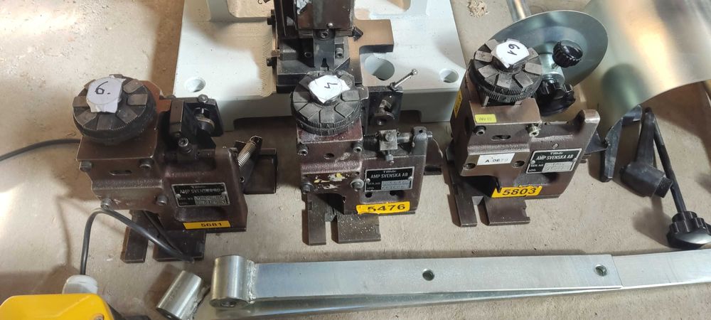 Prasa do zaciskania końcówek konwektorowych Gamma T-20 STG