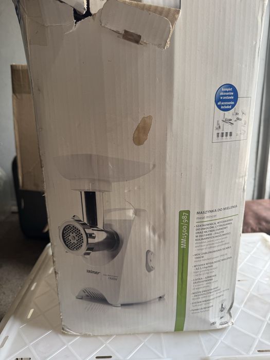 Продам мясорубку Zelmer 1900