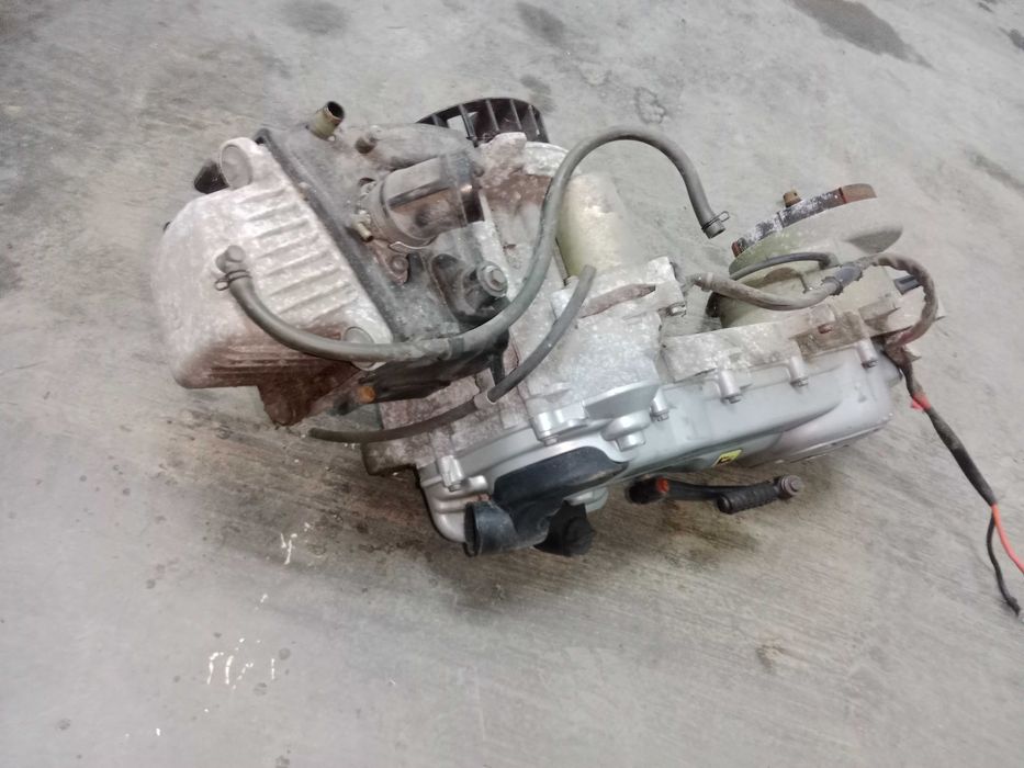 aprilia scarabeo 50 silnik 50ccm 4 t 4t