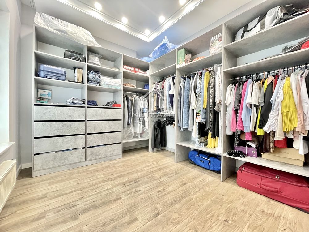 Продам 3 к квартиру !Супер цена !в ЖК Клеменова Дача