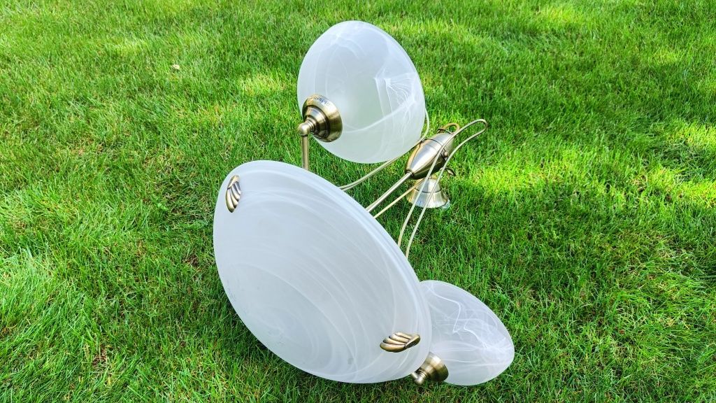 Lampa wisząca z kloszami