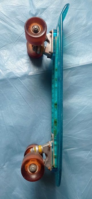 Продам пенні-борд (скейтборд) блакитний