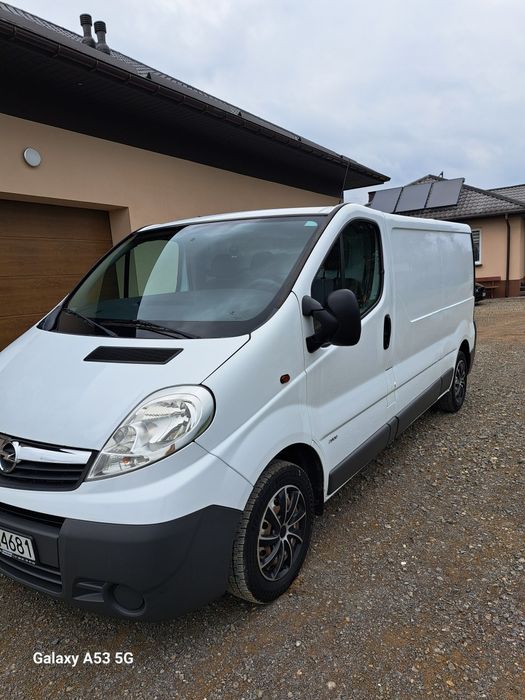 Opel Vivaro Long L2H1 3os 2.0   2009r. Trafic,