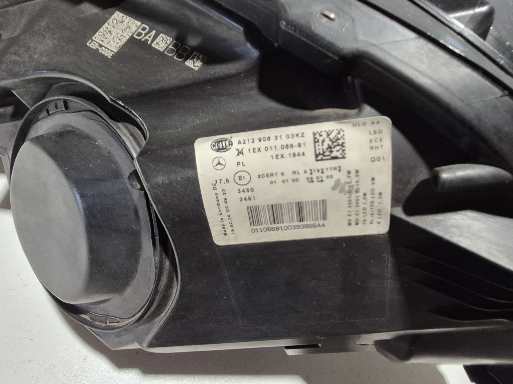 Mercedes E Klasa W212 lift, lampa przód lewa.  A212.906.3103.KZ