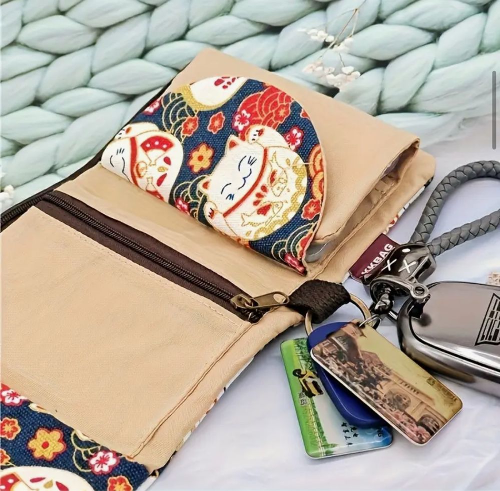 Porta-moedas em tela estampada gatos, com vários compartimentos, nova