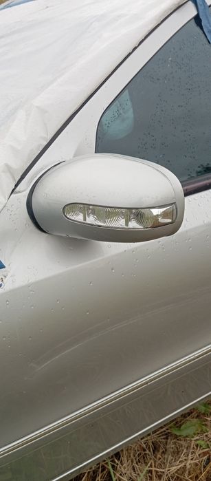 Lusterko mercedes E 211