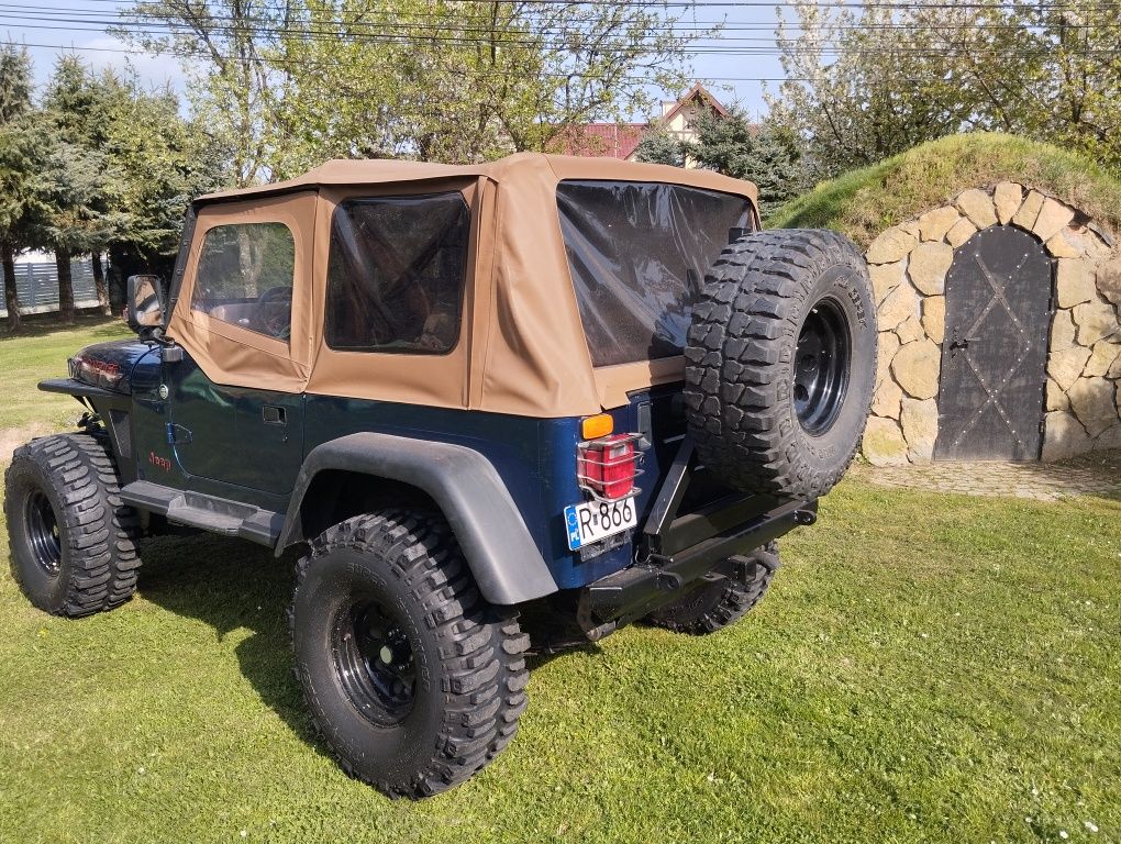 Piękny Jeep Wrangler YJ z Kalifornii zero rdzy doinwestowany