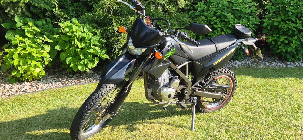 Kawasaki d-tracker/KLX 125 przebieg 5735 km, zarejesrowany w PL, A1/B