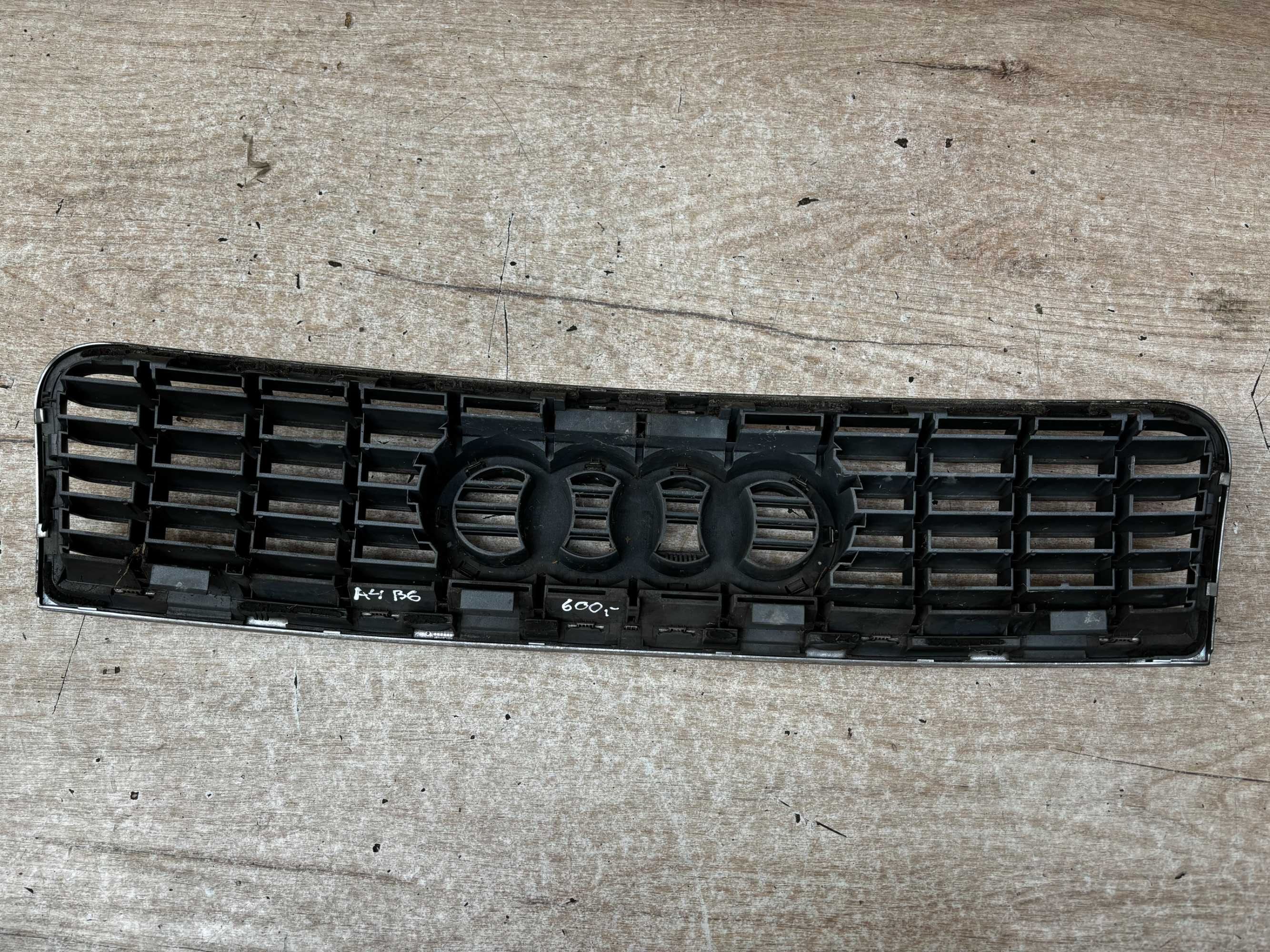 Grill atrapa zderzaka Audi S4 B6