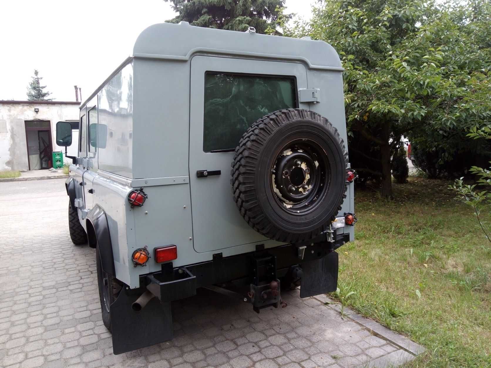 Pancerny Land Rover  1992 3.5l benzyna