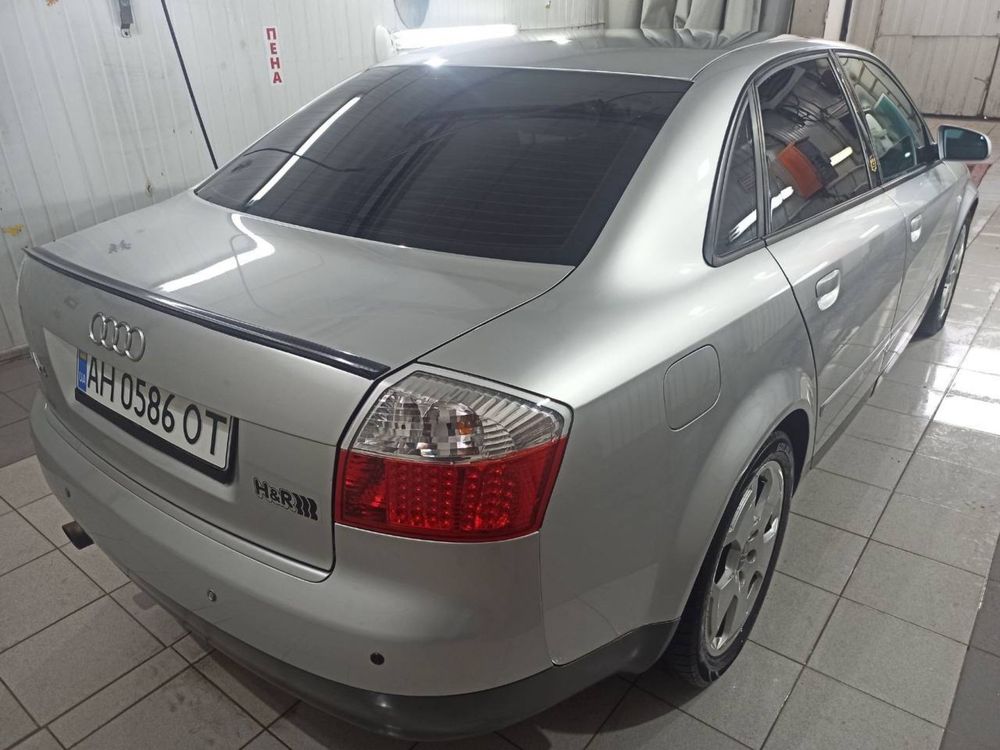 Продам авто aydi A4 b6 торг