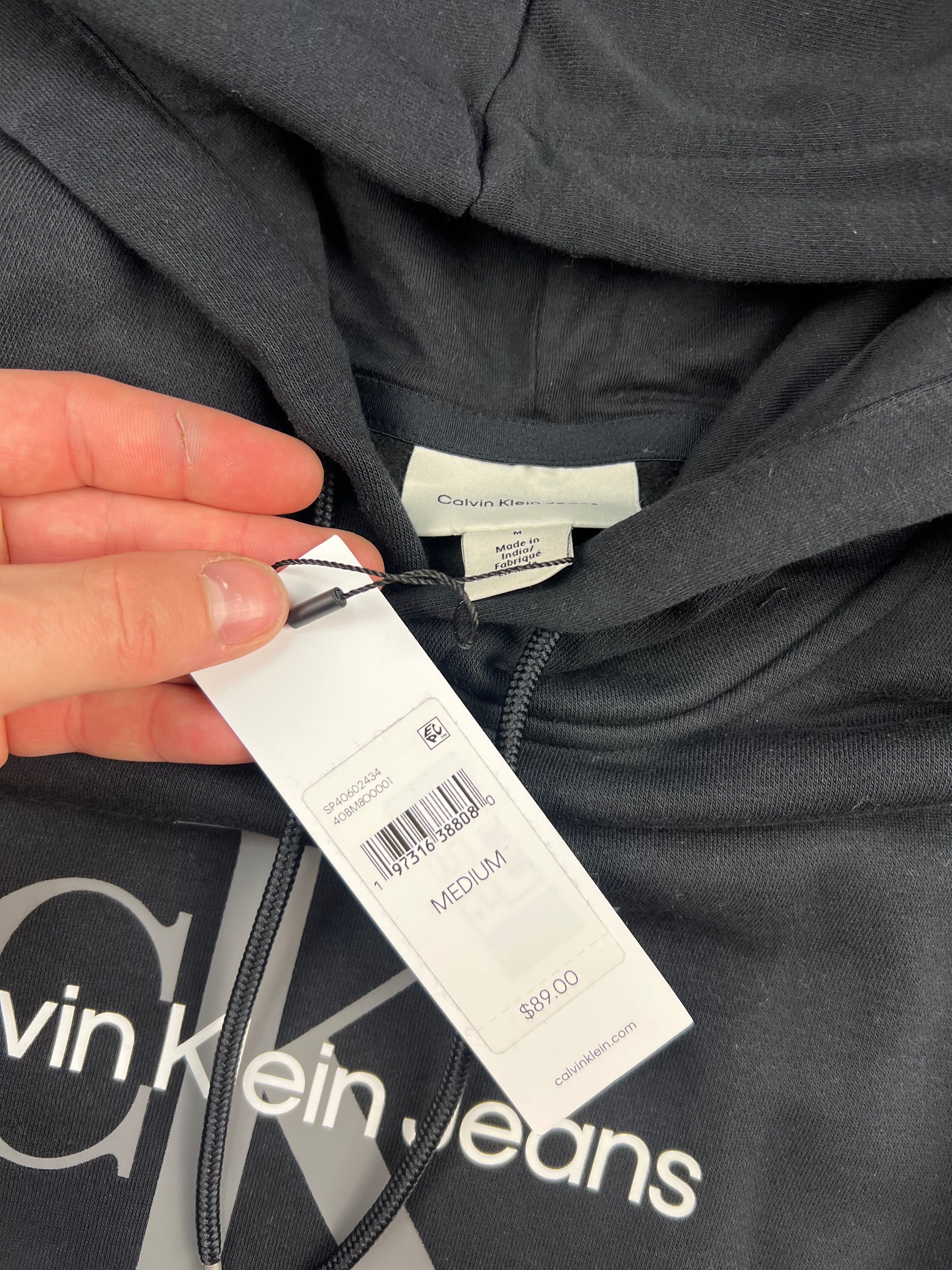 Костюм спортивний Calvin Klein

M розмір