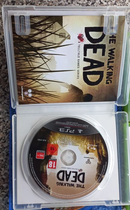 The walking dead/Fifa 09/Top spin 4 Playstation 3/Xbox 360