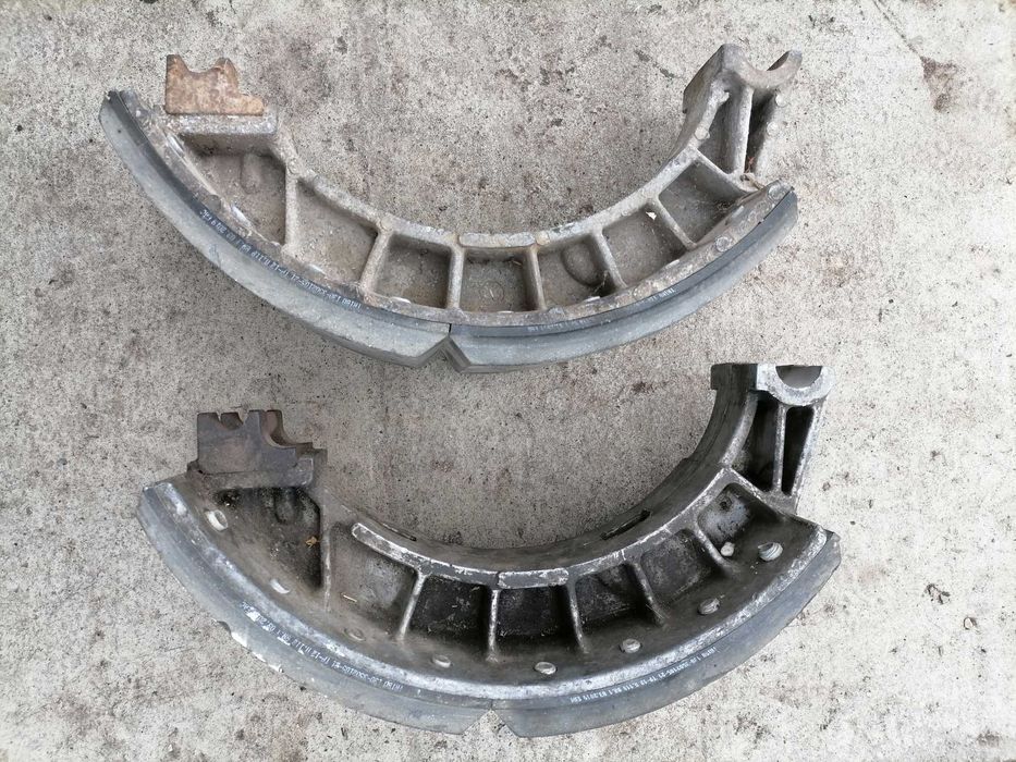 Тормозные колодки зил 130 задние.