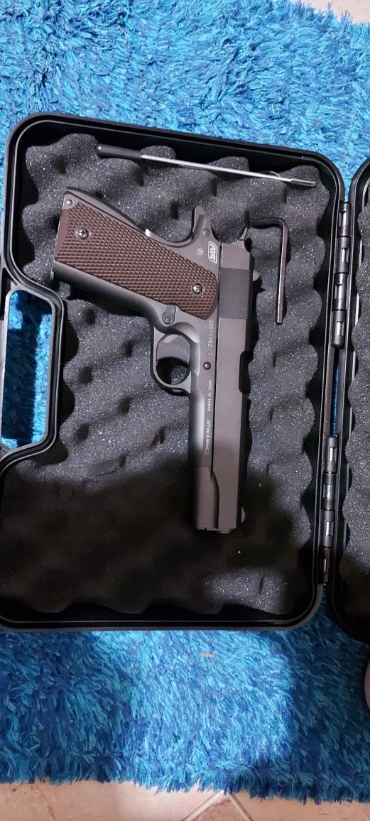 Dan wesson valor 1911 4,5mm